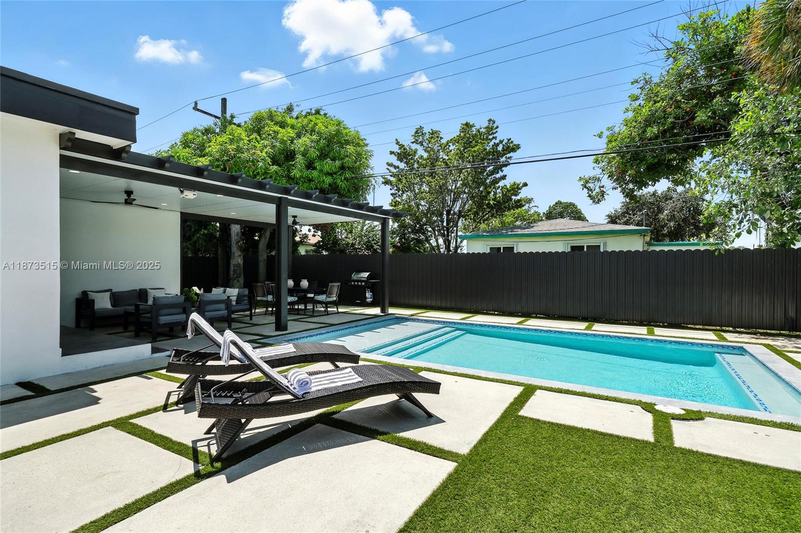 16830 Northeast 6th Court North Miami Beach, FL 33162 - Photo 14 of 42