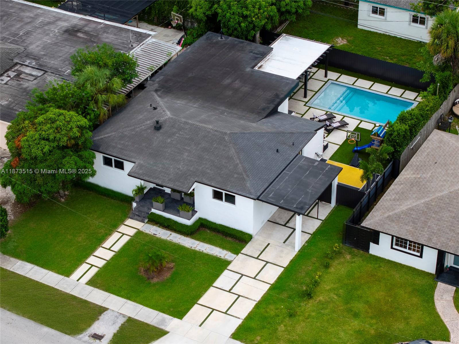 16830 Northeast 6th Court North Miami Beach, FL 33162 - Photo 19 of 42