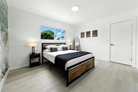 $1,100,000 | 16830 Northeast 6th Court, North Miami Beach, FL 33162