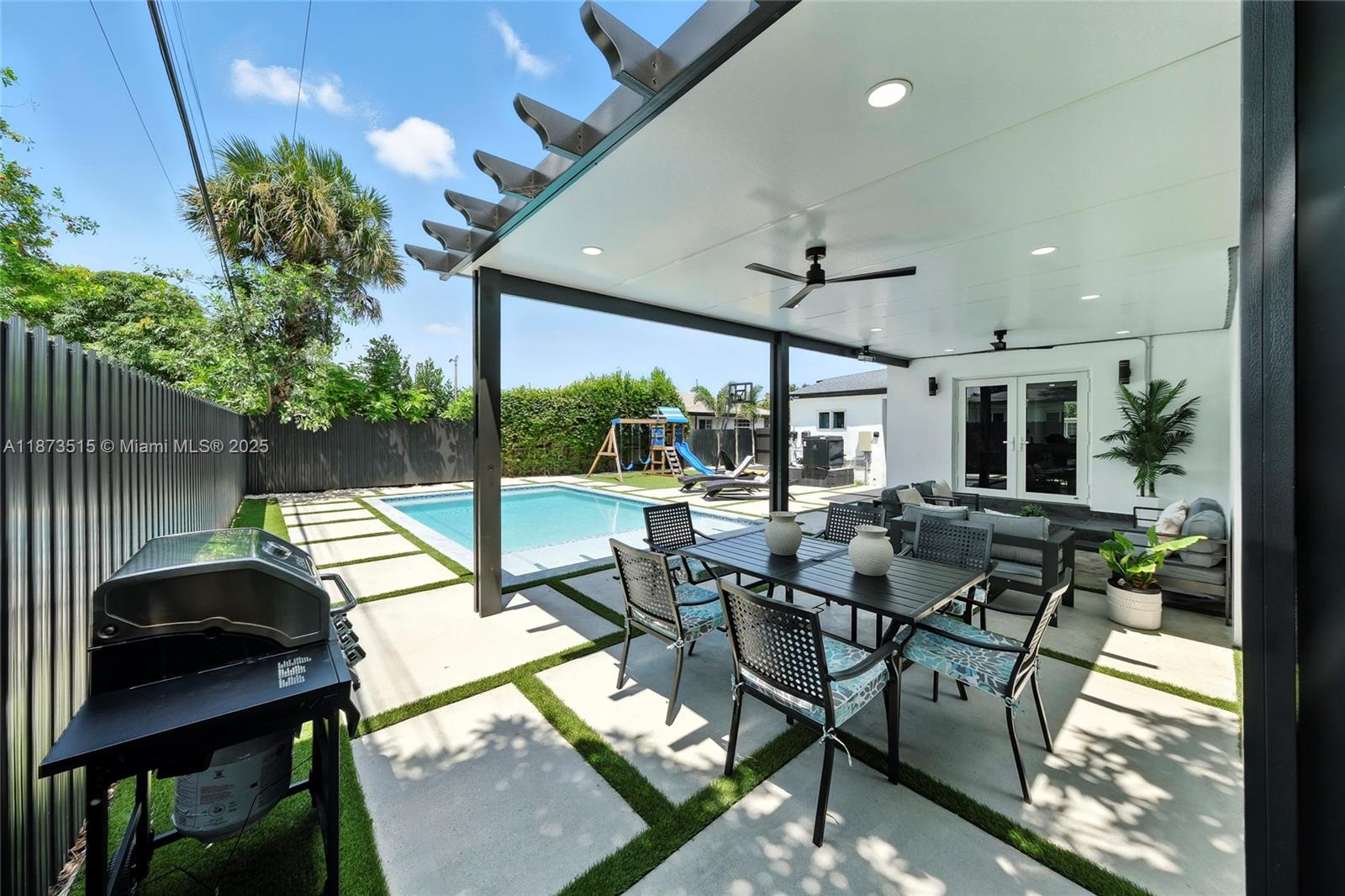 16830 Northeast 6th Court North Miami Beach, FL 33162 - Photo 31 of 42