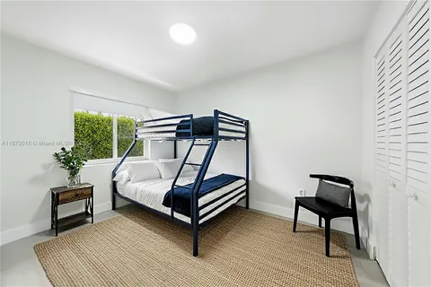 $1,100,000 | 16830 Northeast 6th Court, North Miami Beach, FL 33162