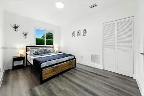 $1,100,000 | 16830 Northeast 6th Court, North Miami Beach, FL 33162