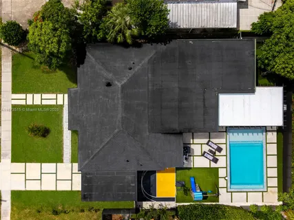 $1,100,000 | 16830 Northeast 6th Court, North Miami Beach, FL 33162