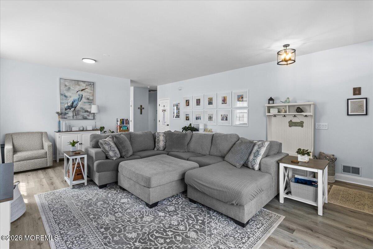 7 Cardinal Place Barnegat, NJ 08005 - Photo 6 of 36 09-IMG_7892