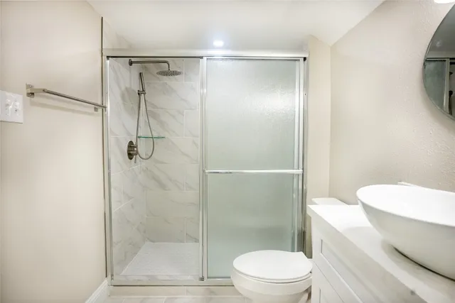 $474,000 | 5119 Green Springs Drive, Houston, TX 77066