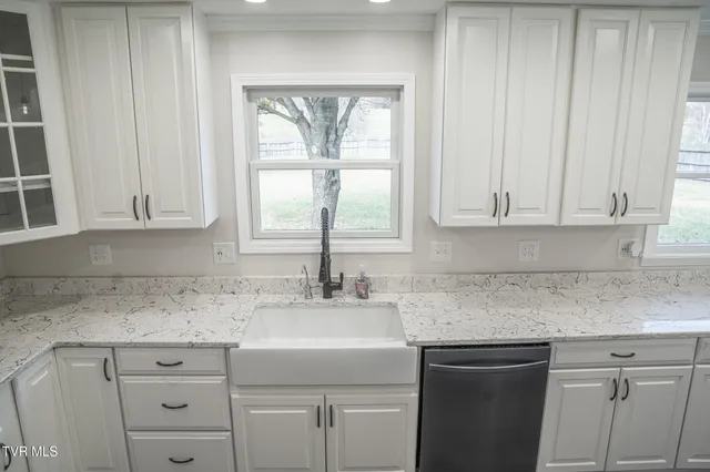 $599,900 | 171 Flourville Road, Gray, TN 37615