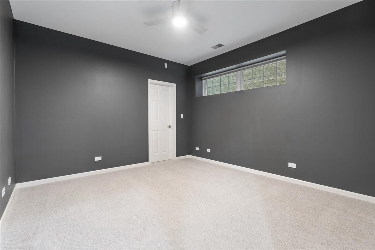 1937 West Melrose Street Chicago, IL 60657 - Photo 31 of 41 a view of empty room