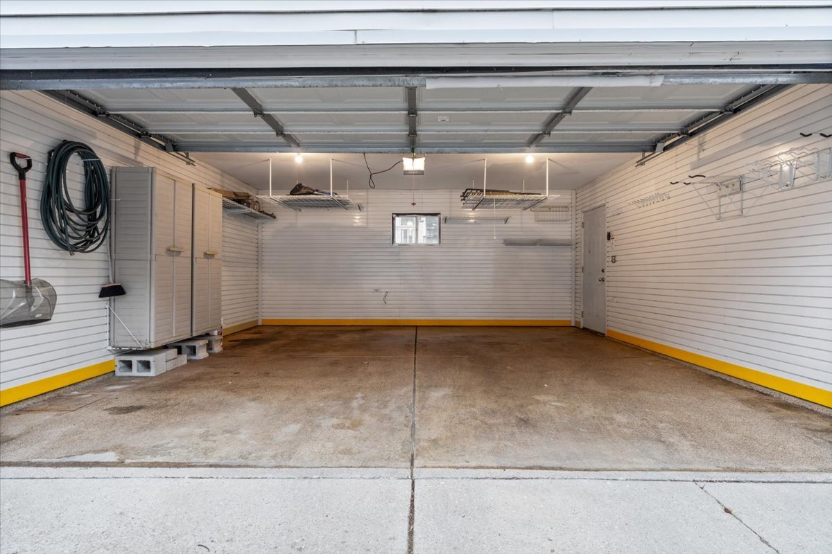 1937 West Melrose Street Chicago, IL 60657 - Photo 36 of 41 a view of a garage