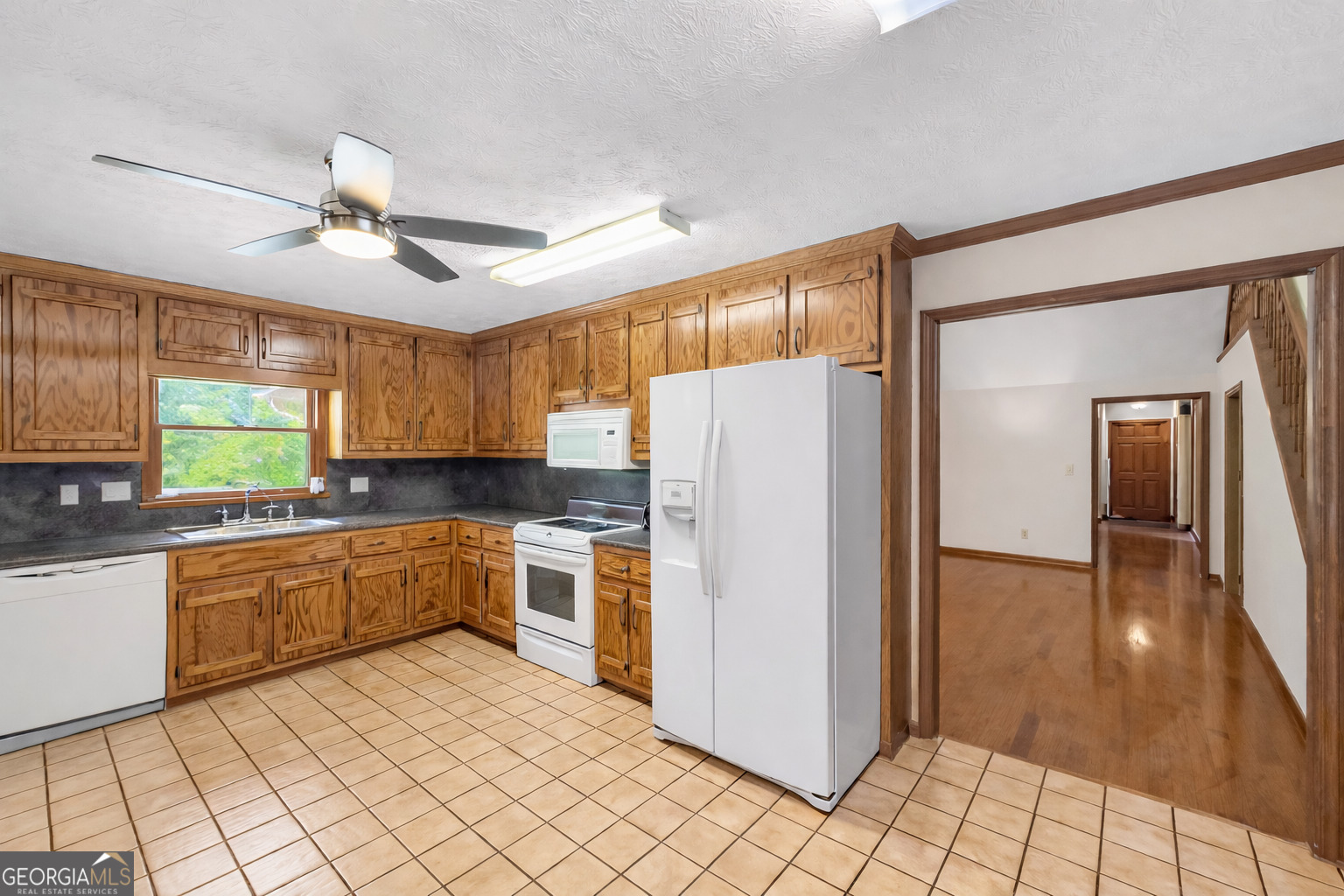 898 Mt Carmel Road McDonough, GA 30253 - Photo 8 of 39