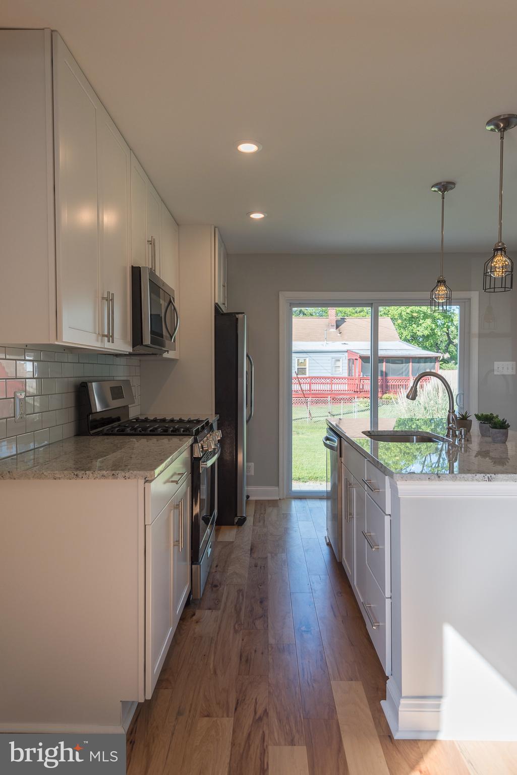 8228 Watersedge Road Baltimore, MD 21222 - Photo 6 of 24 Kitchen