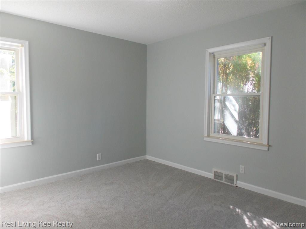 1857 Dawes Avenue Rochester Hills, MI 48307 - Photo 23 of 27