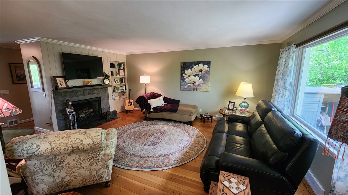 225 Brookview Drive Irondequoit, NY 14617 - Photo 11 of 50