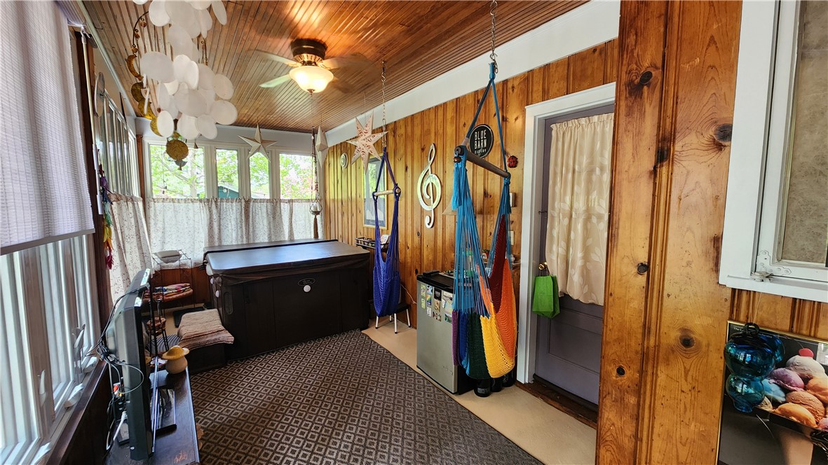 225 Brookview Drive Irondequoit, NY 14617 - Photo 15 of 50