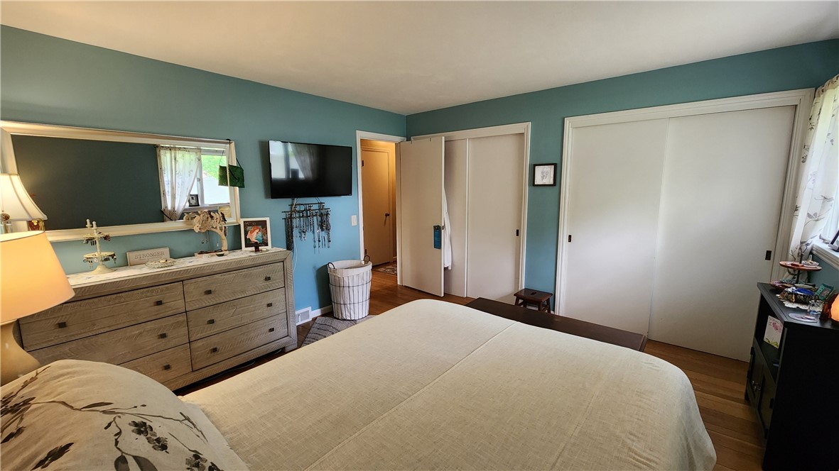 225 Brookview Drive Irondequoit, NY 14617 - Photo 17 of 50