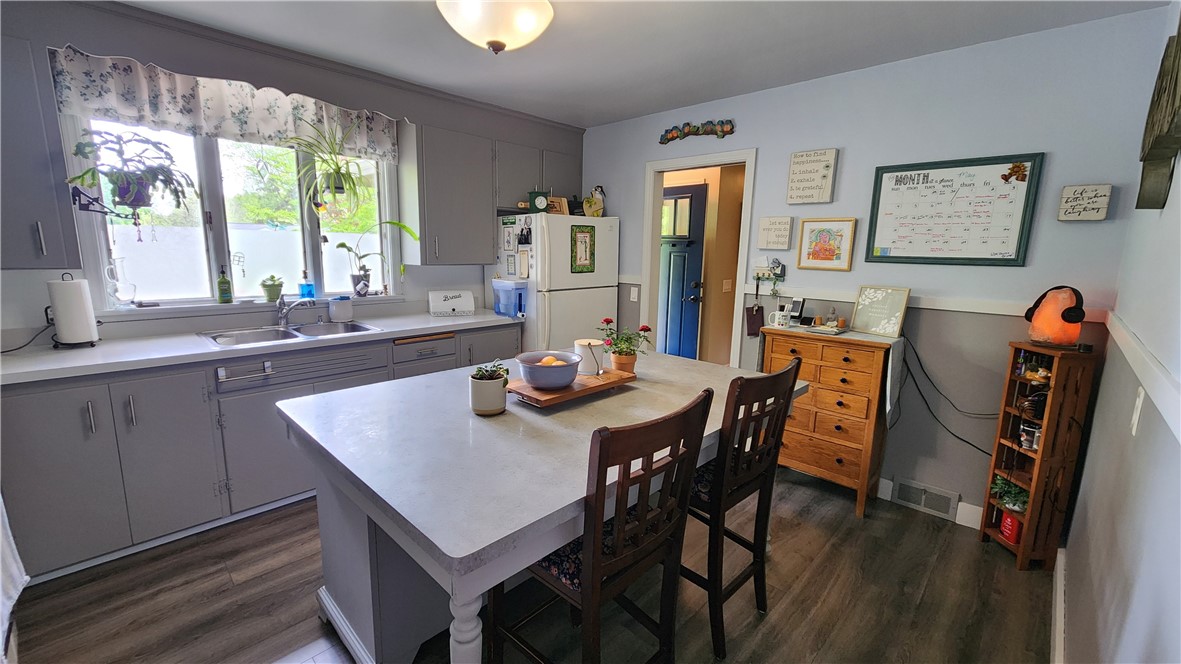 225 Brookview Drive Irondequoit, NY 14617 - Photo 8 of 50