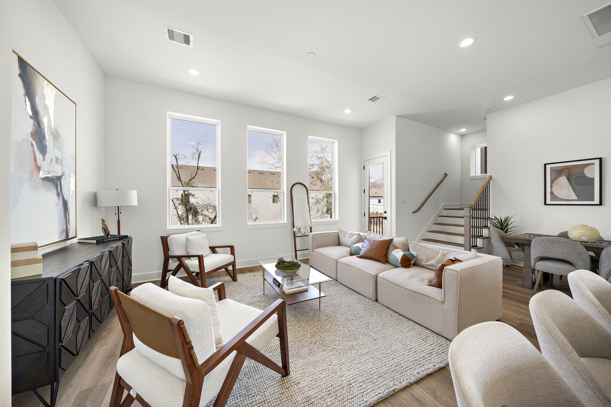 835 Elkhart Street, Unit D Houston, TX 77091 - Photo 11 of 34 Living