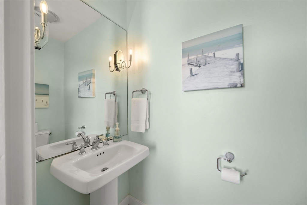 4 Bittersweet Lane, Unit 4 Bourne, MA 02532 - Photo 14 of 41