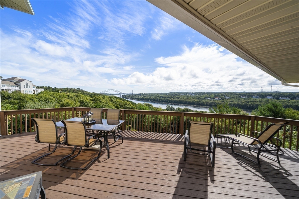 4 Bittersweet Lane, Unit 4 Bourne, MA 02532 - Photo 2 of 41