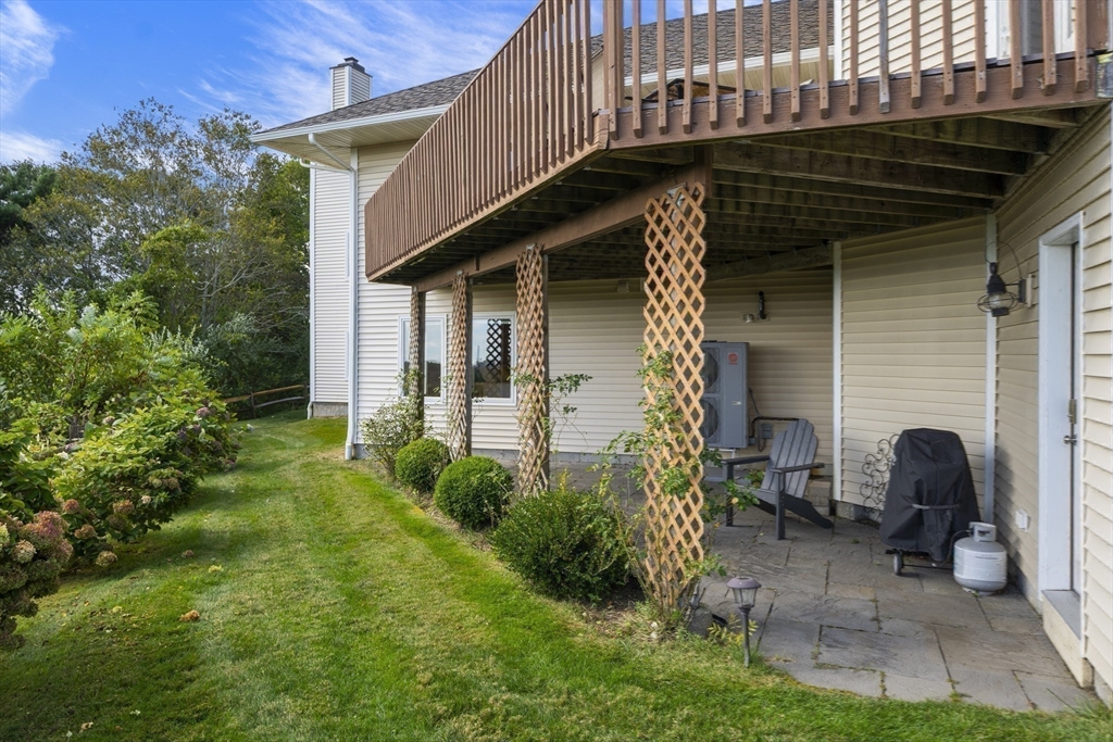 4 Bittersweet Lane, Unit 4 Bourne, MA 02532 - Photo 31 of 41