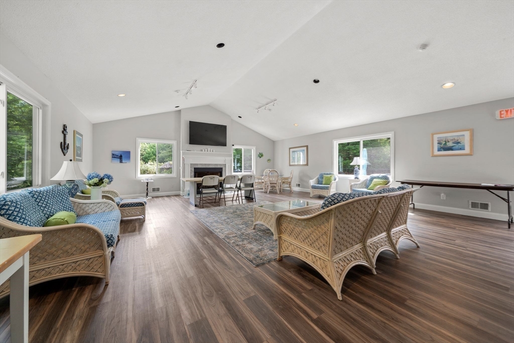 4 Bittersweet Lane, Unit 4 Bourne, MA 02532 - Photo 37 of 41