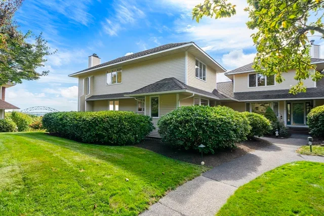 a view of a garden with patio