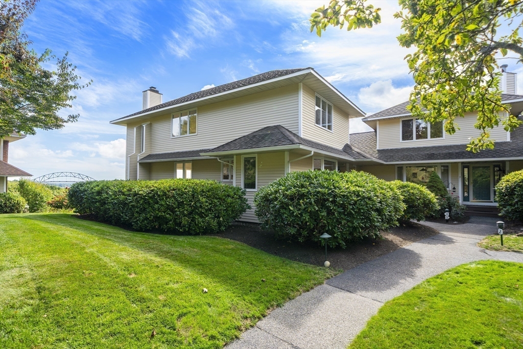 4 Bittersweet Lane, Unit 4 Bourne, MA 02532 - Photo 4 of 41