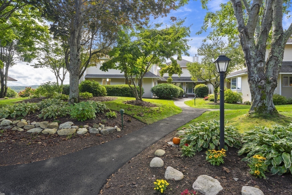 4 Bittersweet Lane, Unit 4 Bourne, MA 02532 - Photo 5 of 41