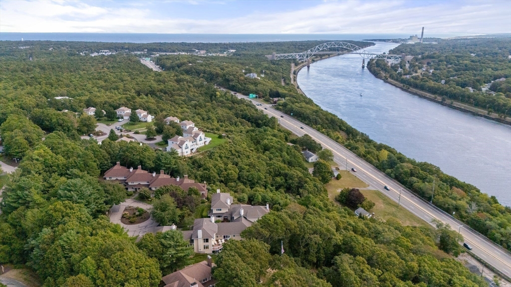 4 Bittersweet Lane, Unit 4 Bourne, MA 02532 - Photo 6 of 41