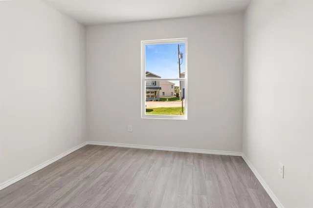 $2,095 | 217 Arbor Court, Granbury, TX 76048