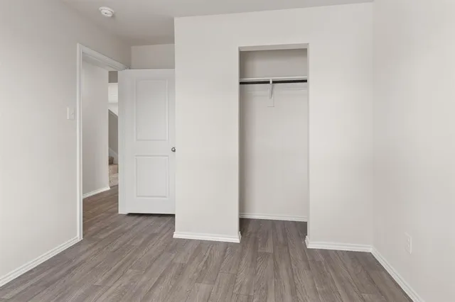 $2,095 | 217 Arbor Court, Granbury, TX 76048