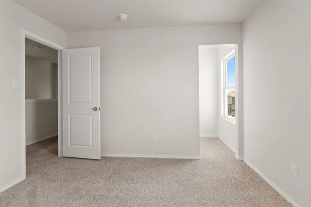 $2,095 | 217 Arbor Court, Granbury, TX 76048