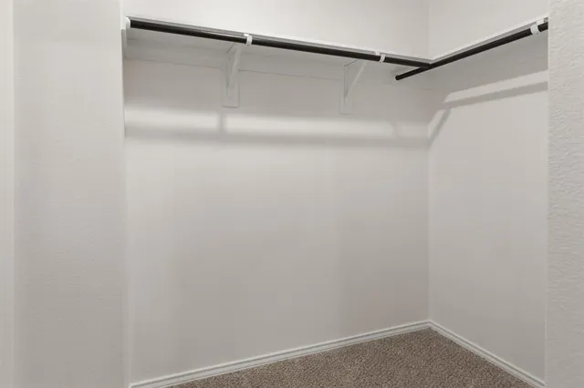 $2,095 | 217 Arbor Court, Granbury, TX 76048