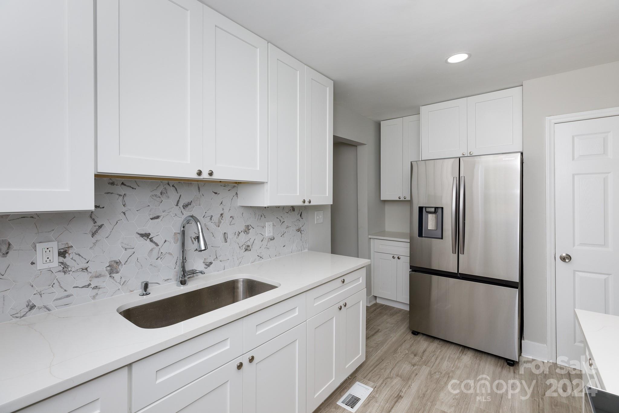 113 Valley Road York, SC 29745 - Photo 5 of 18 Gallery Image 5