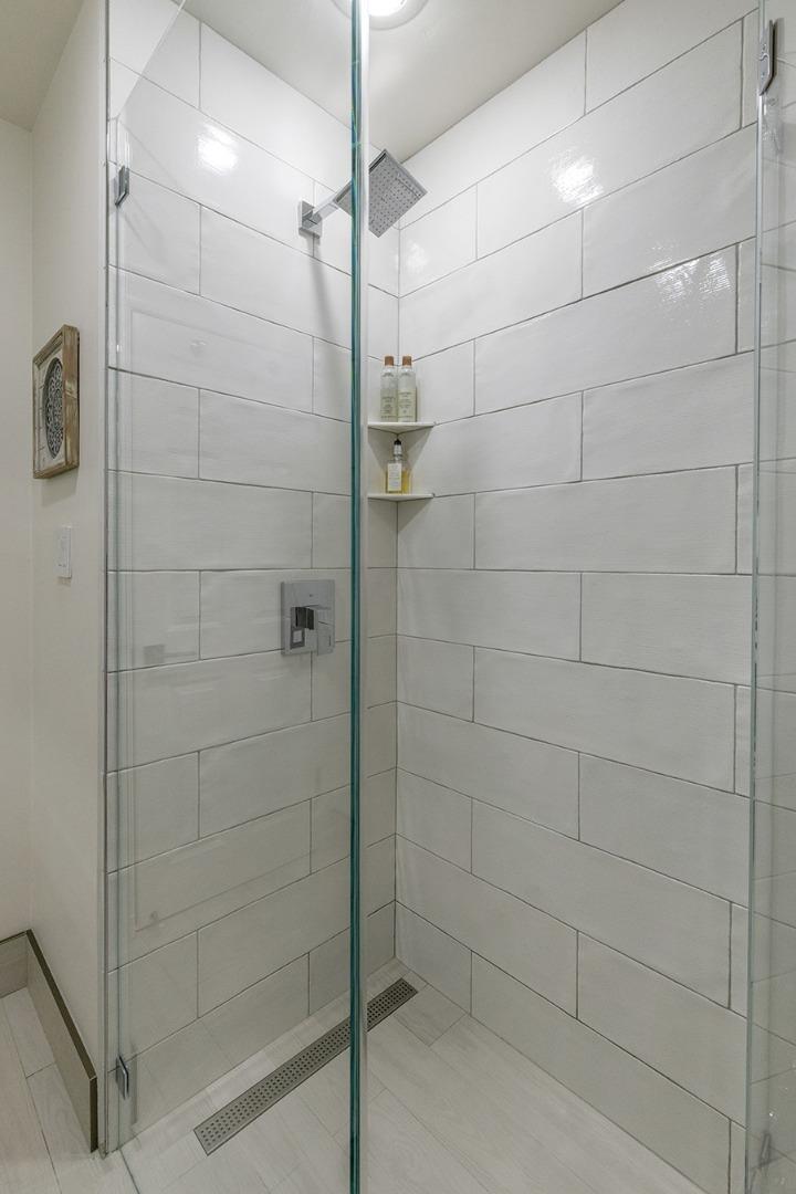 2171 Cedar Avenue Menlo Park, CA 94025 - Photo 19 of 45 a bathroom with a shower