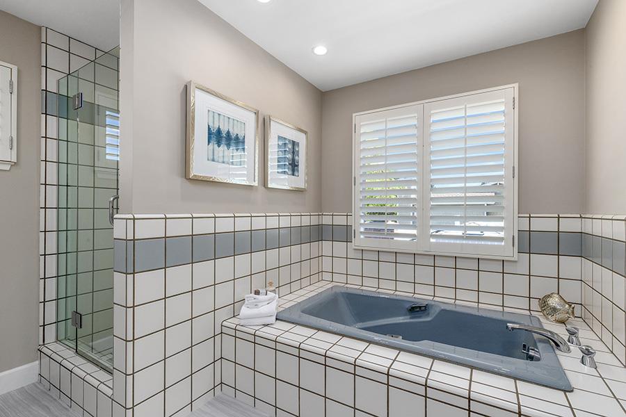 2171 Cedar Avenue Menlo Park, CA 94025 - Photo 44 of 45 a bathroom with a shower