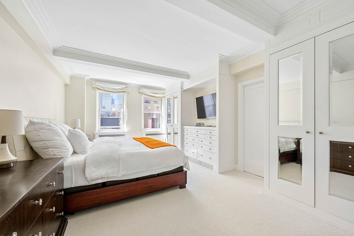 3 East 69th Street, Unit 7/8A Manhattan, NY 10021 - Photo 7 of 14