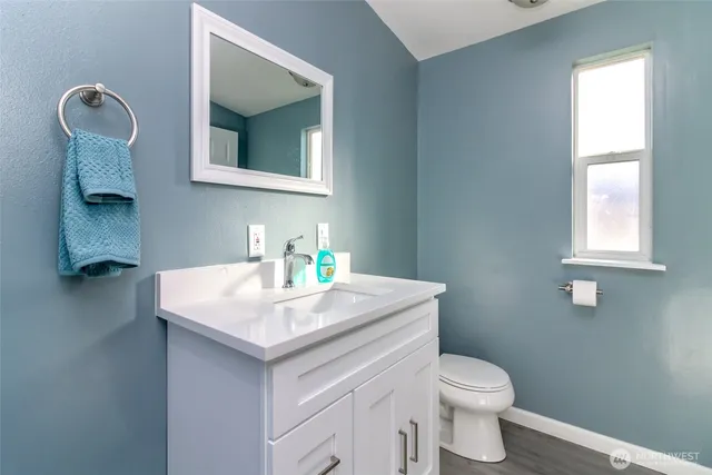 a view of outdoor space yard and porch