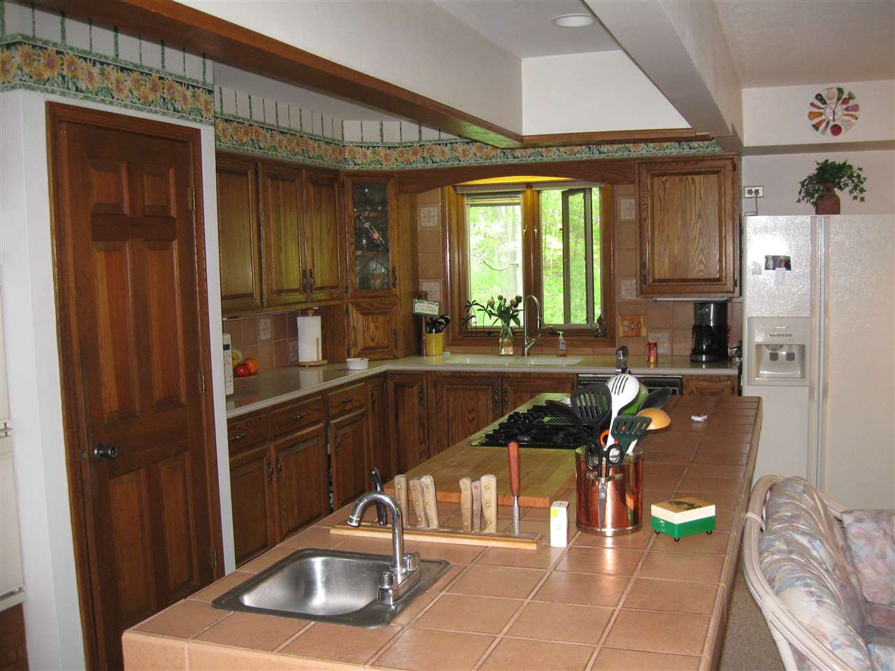 1212 Riverside Drive Owosso, MI 48867 - Photo 9 of 29 31320593-8.JPG