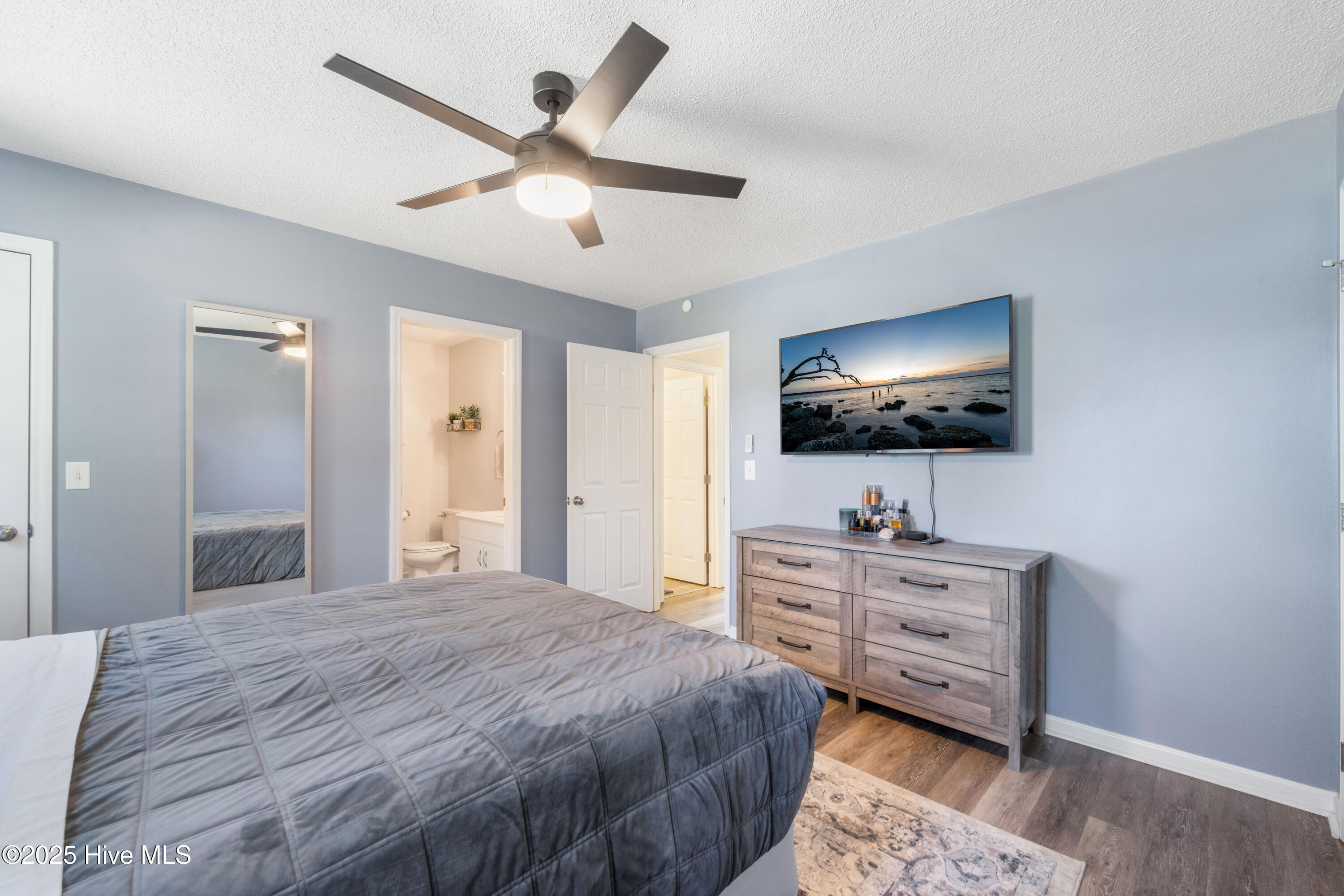 159 Kingsbridge Road Hubert, NC 28539 - Photo 10 of 22 Primary Suite