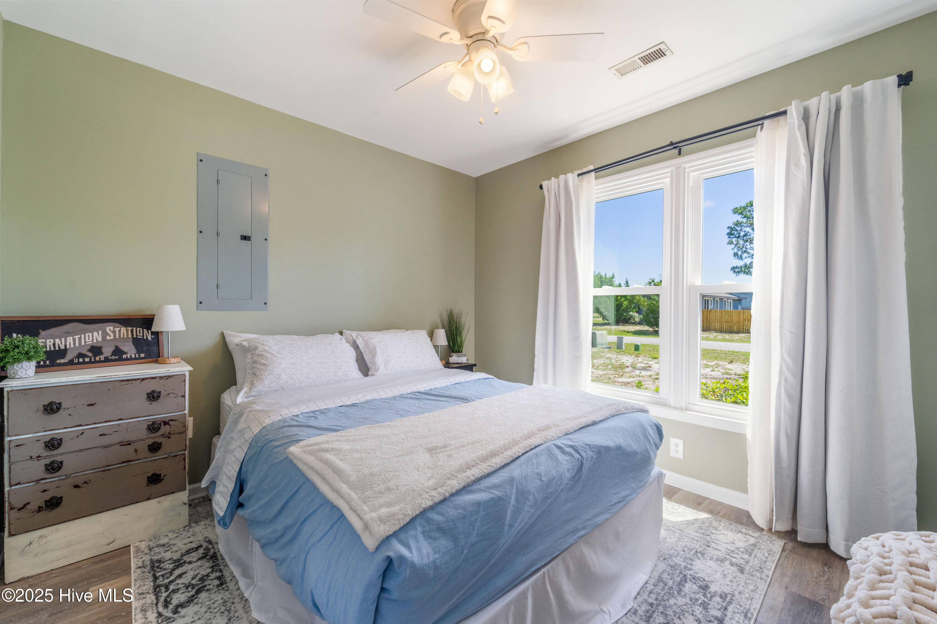159 Kingsbridge Road Hubert, NC 28539 - Photo 16 of 22 Bedroom 2