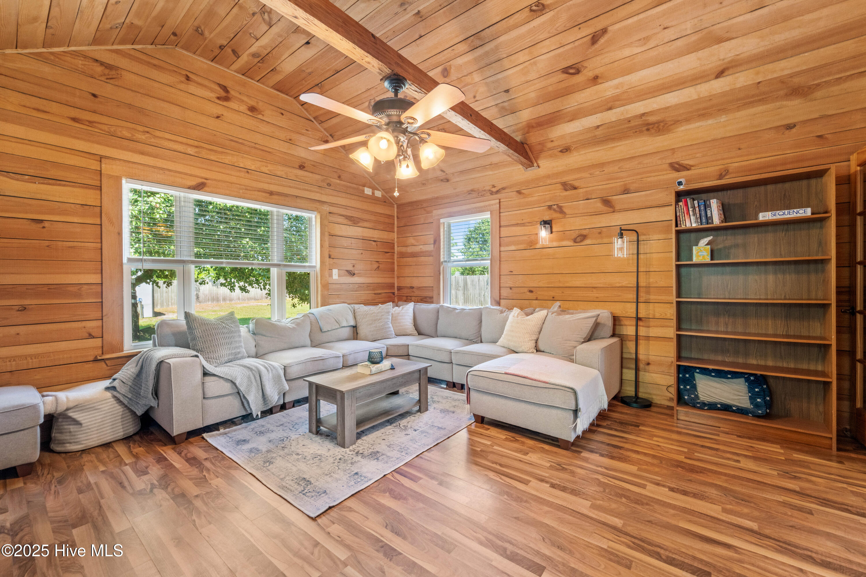 159 Kingsbridge Road Hubert, NC 28539 - Photo 7 of 22 Living Room