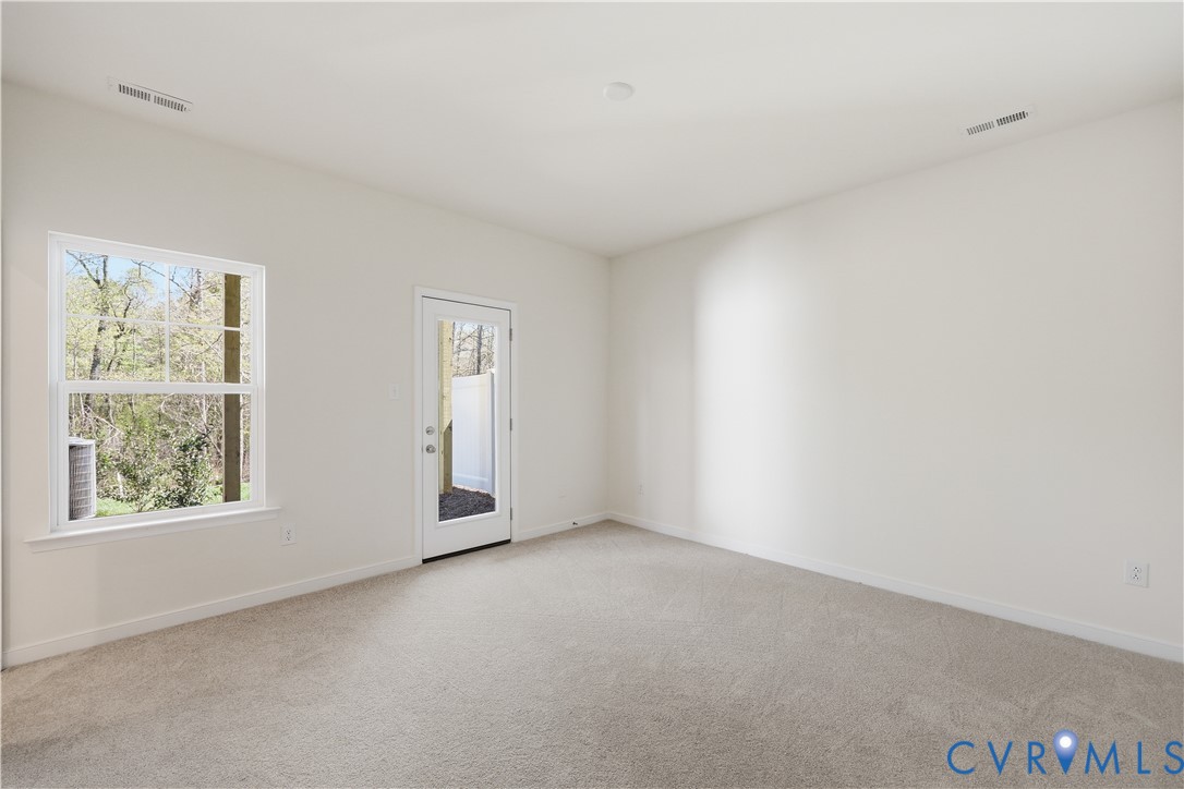 282 Greenpark Road Sandston, VA 23150 - Photo 5 of 29