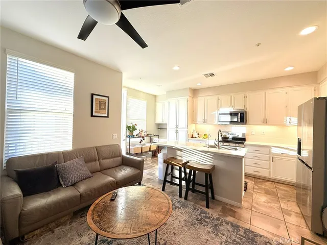 $3,950 | 18 Kenilworth Lane, Unit 150, Aliso Viejo, CA 92656