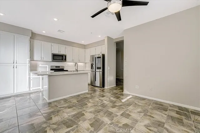 $3,950 | 18 Kenilworth Lane, Unit 150, Aliso Viejo, CA 92656