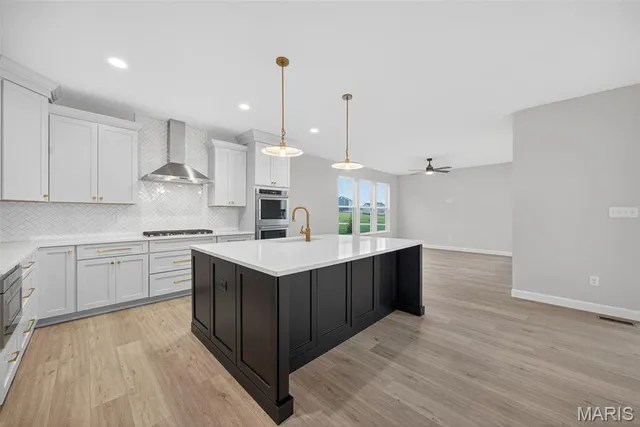 $924,900 | 8 Country House Court, Wentzville, MO 63385