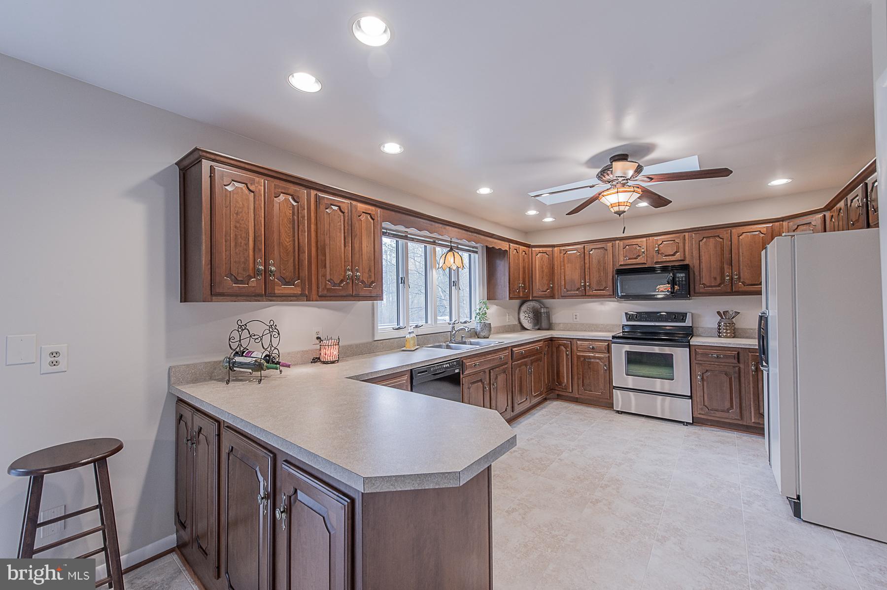 13433 Highland Road Highland, MD 20777 - Photo 13 of 30 Kitchen