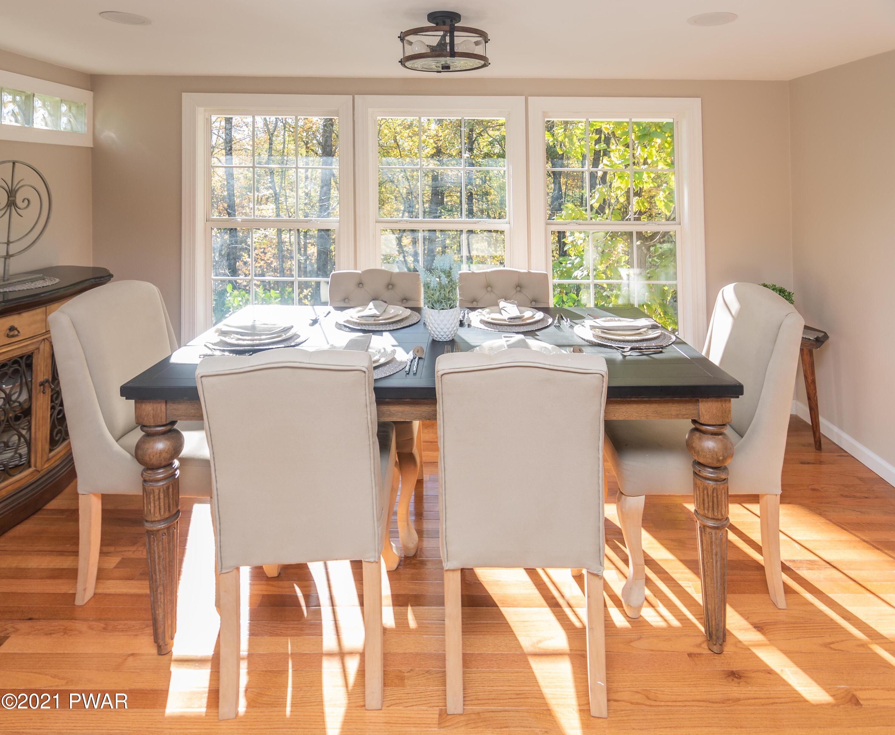 204 Raymondskill Road Milford, PA 18337 - Photo 8 of 25 DSC_0025