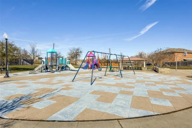 a picture of a bench in the back