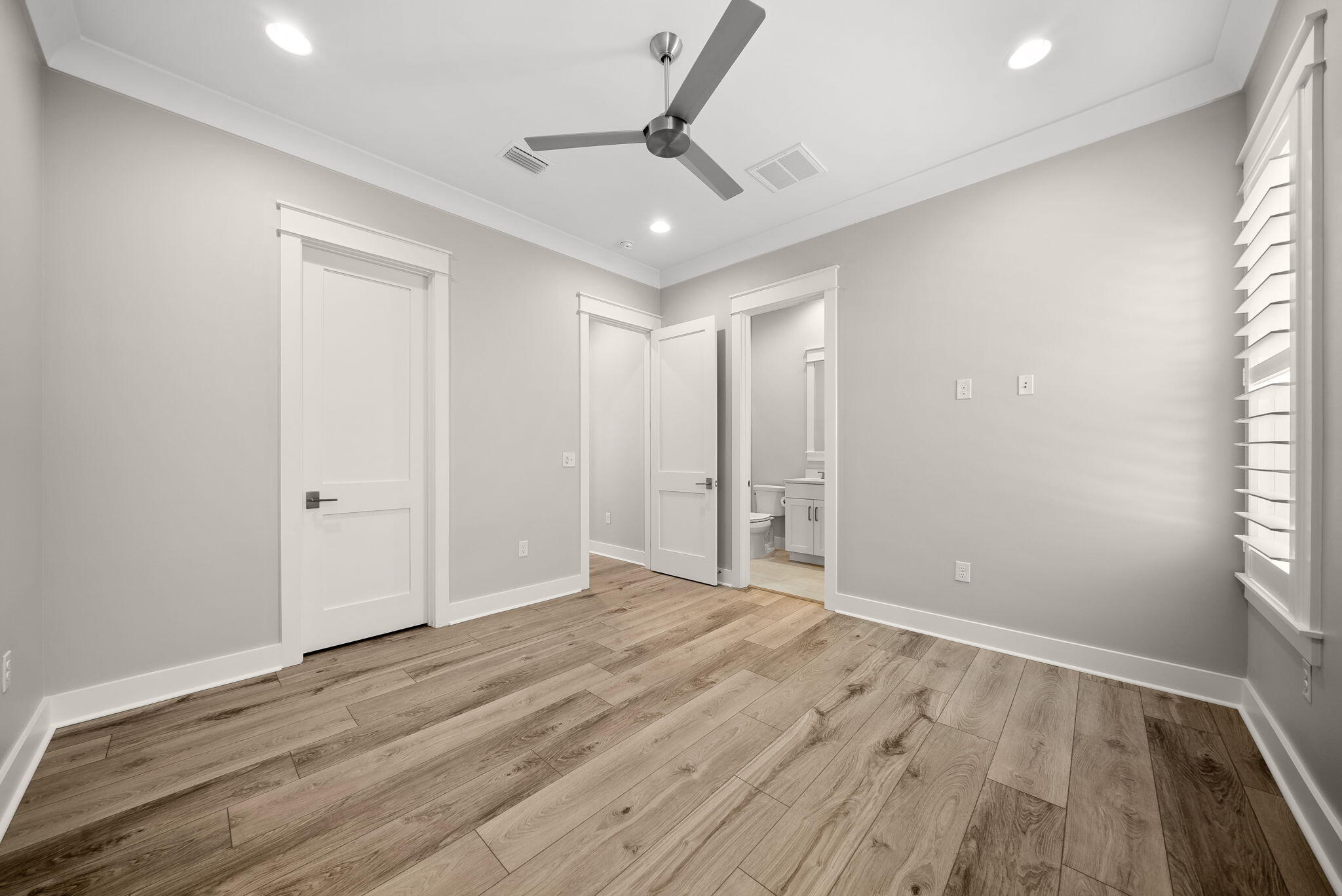 64 West Firethorn Circle Watersound, FL 32461 - Photo 24 of 63 2nd bedroom ensuite