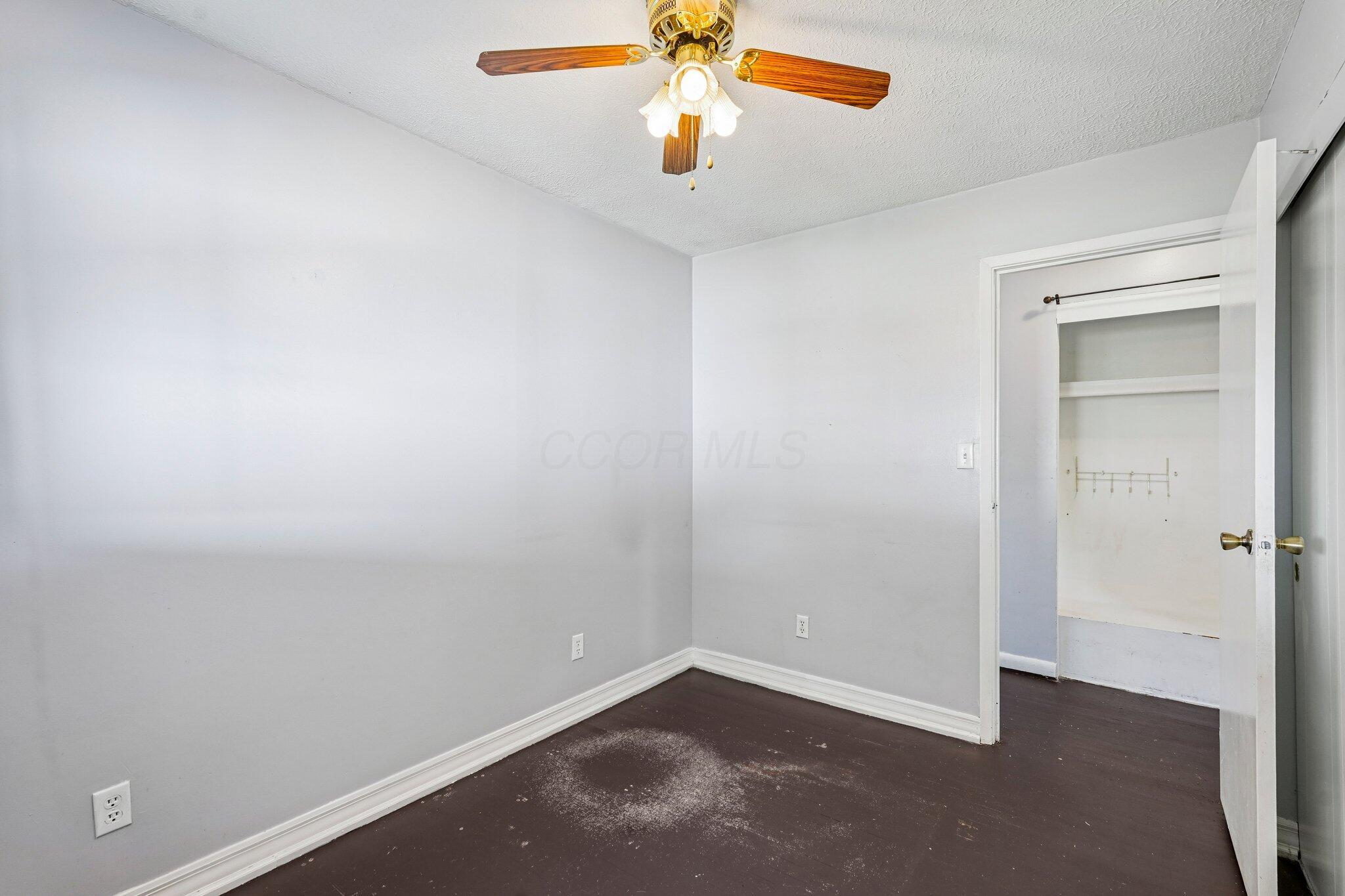 568 Glendora Road Columbus, OH 43207 - Photo 19 of 35 Bedroom Two